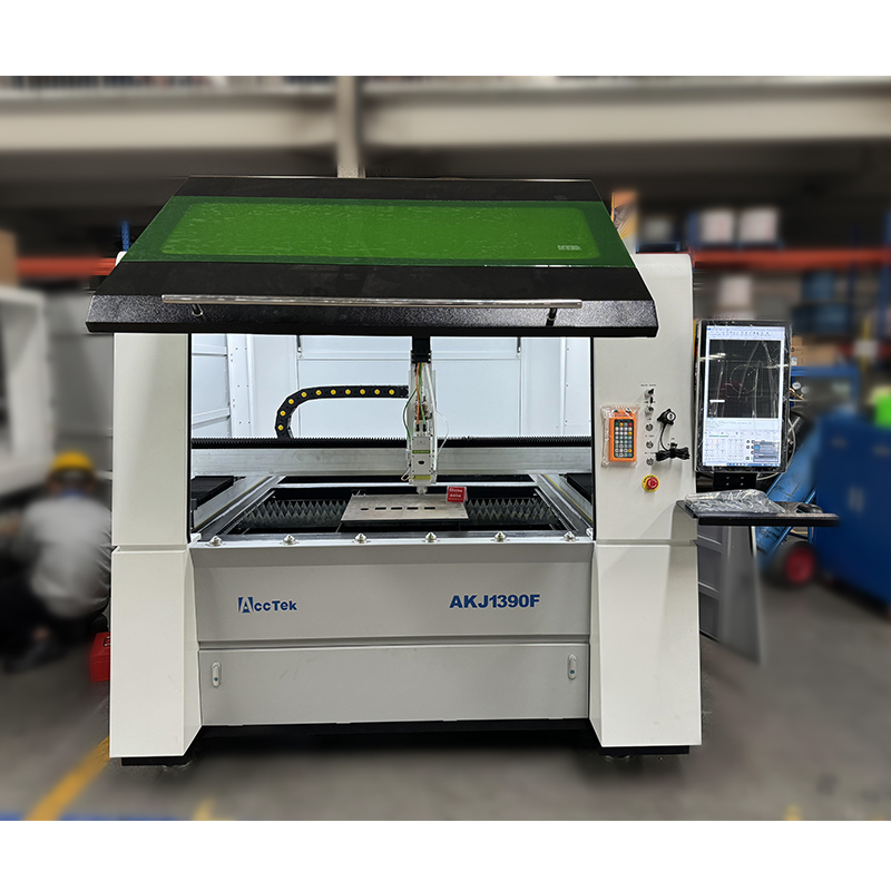 JINAN CNC Sanayi Ekipmanları R - Industrial Laser Metal Cutting Machine incelemesi ve fiyatı